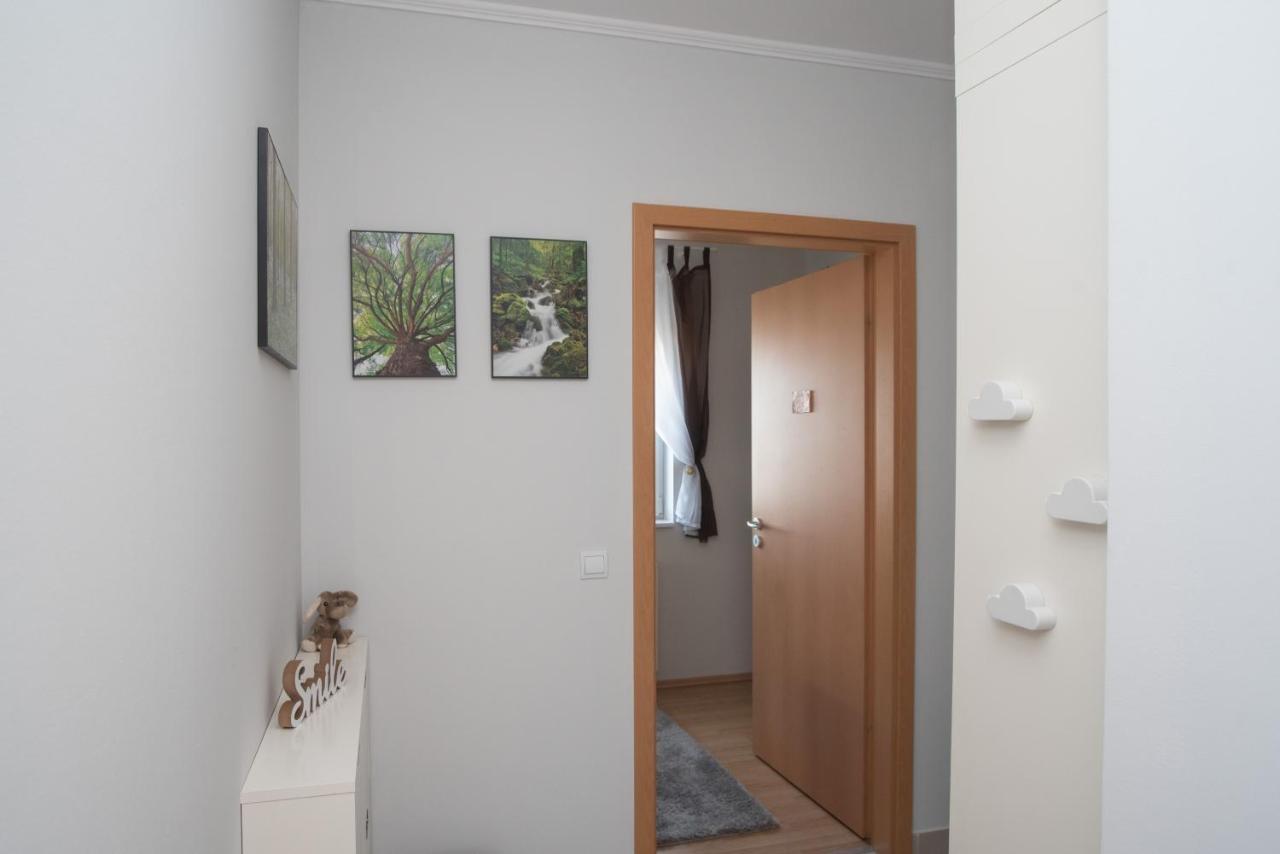 Sunny Home Near Bud With 2Br, Ac And Free Parking Vecsés Buitenkant foto